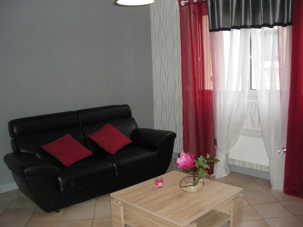 Apartamento Au Pied De La Roche Exterior foto