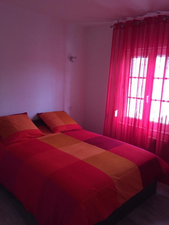 Apartamento Au Pied De La Roche Exterior foto