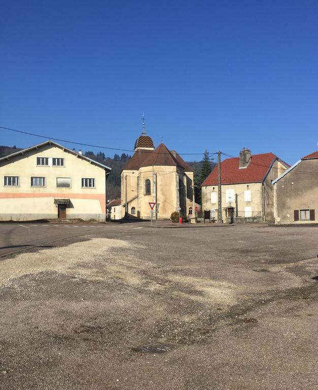Apartamento Au Pied De La Roche Exterior foto
