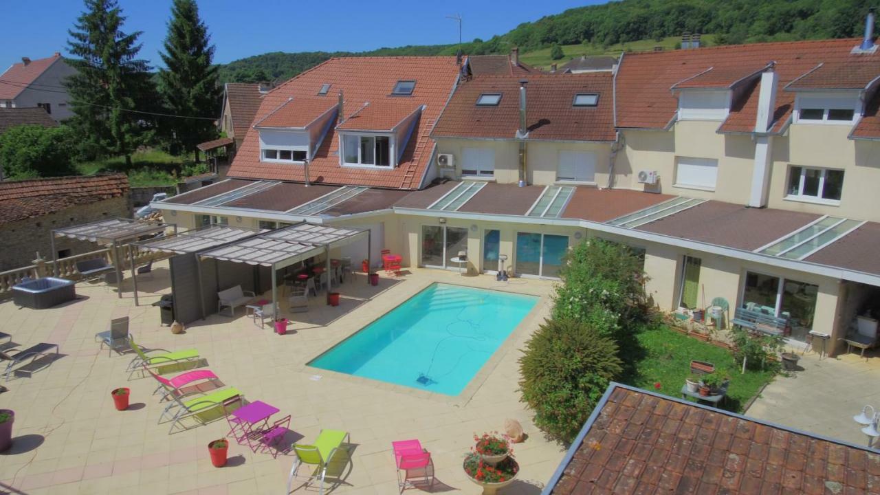 Apartamento Au Pied De La Roche Exterior foto