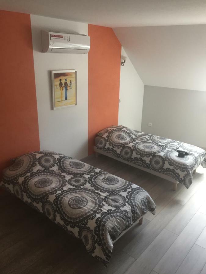 Apartamento Au Pied De La Roche Exterior foto